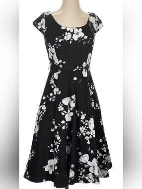 White House Black Market Floral Cap Sleeve Dress Pockets Wedding Guest 8 NWOT